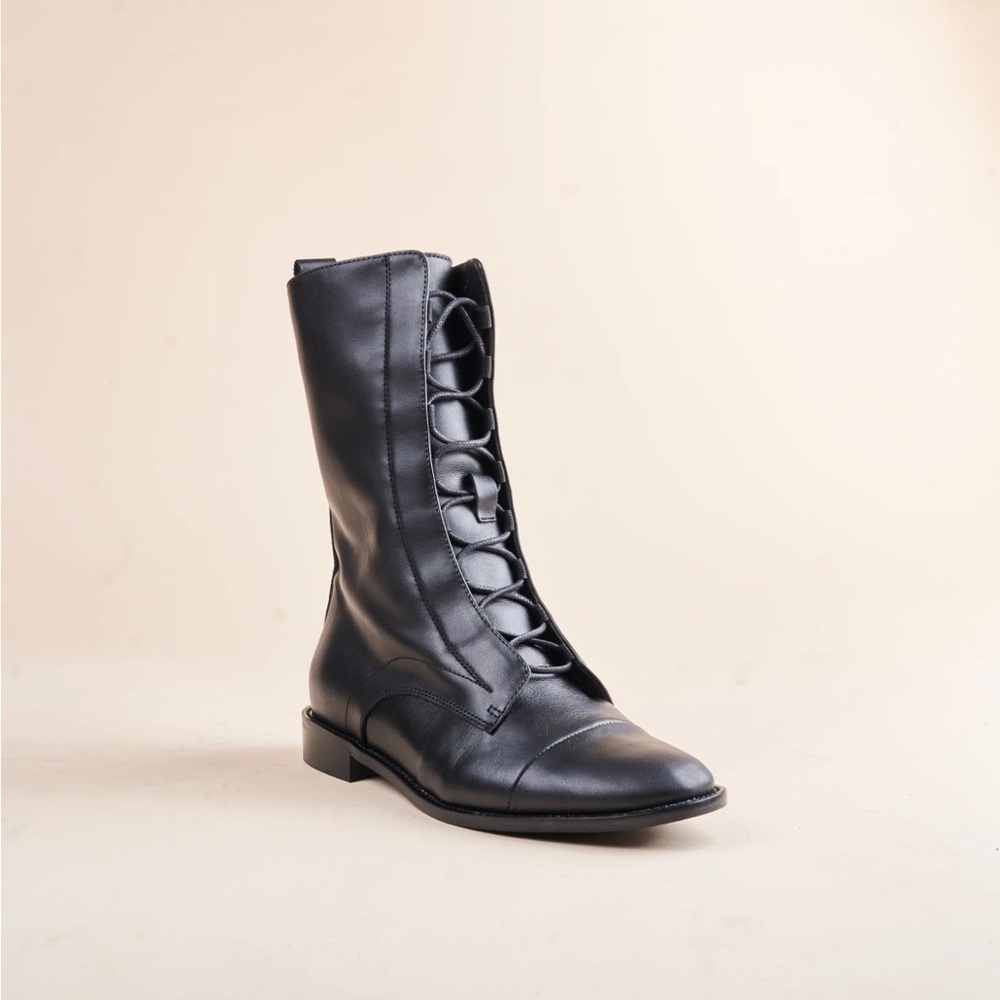 A.Soliani Milano EUC black leather- Elegant combat boot